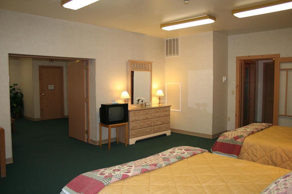 Visions Inn Купърстаун Стая снимка