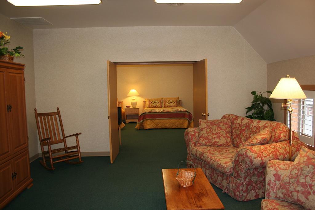 Visions Inn Купърстаун Стая снимка